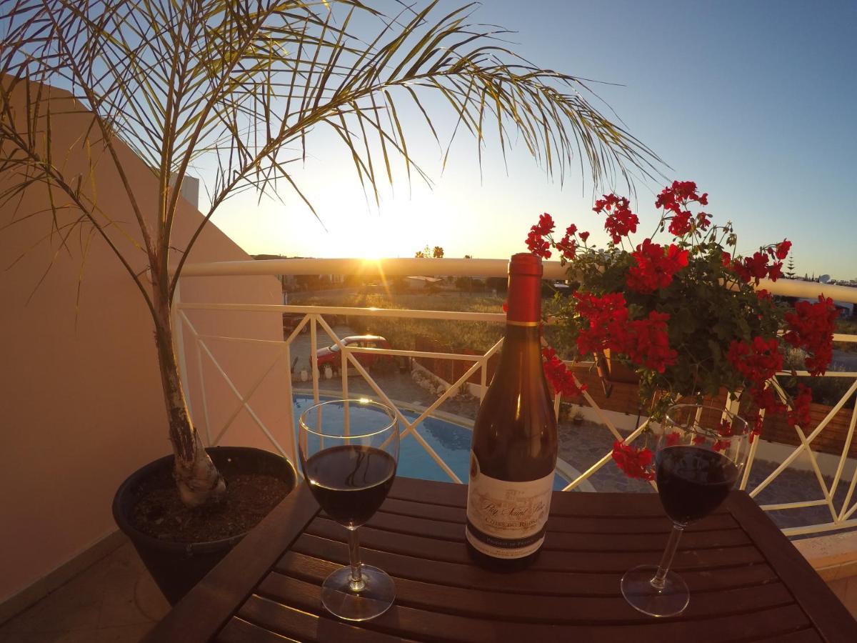 Kato Paphos Suites Kültér fotó