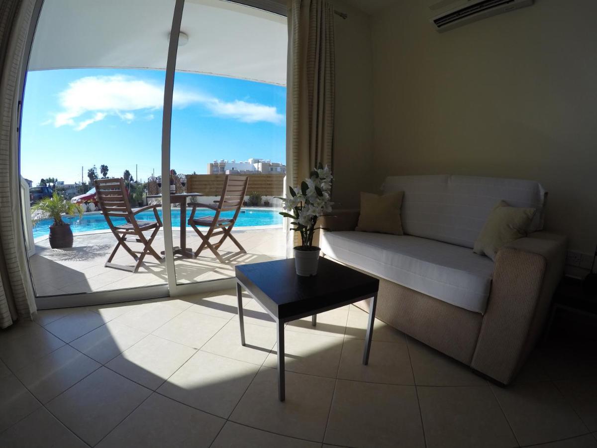 Kato Paphos Suites Kültér fotó