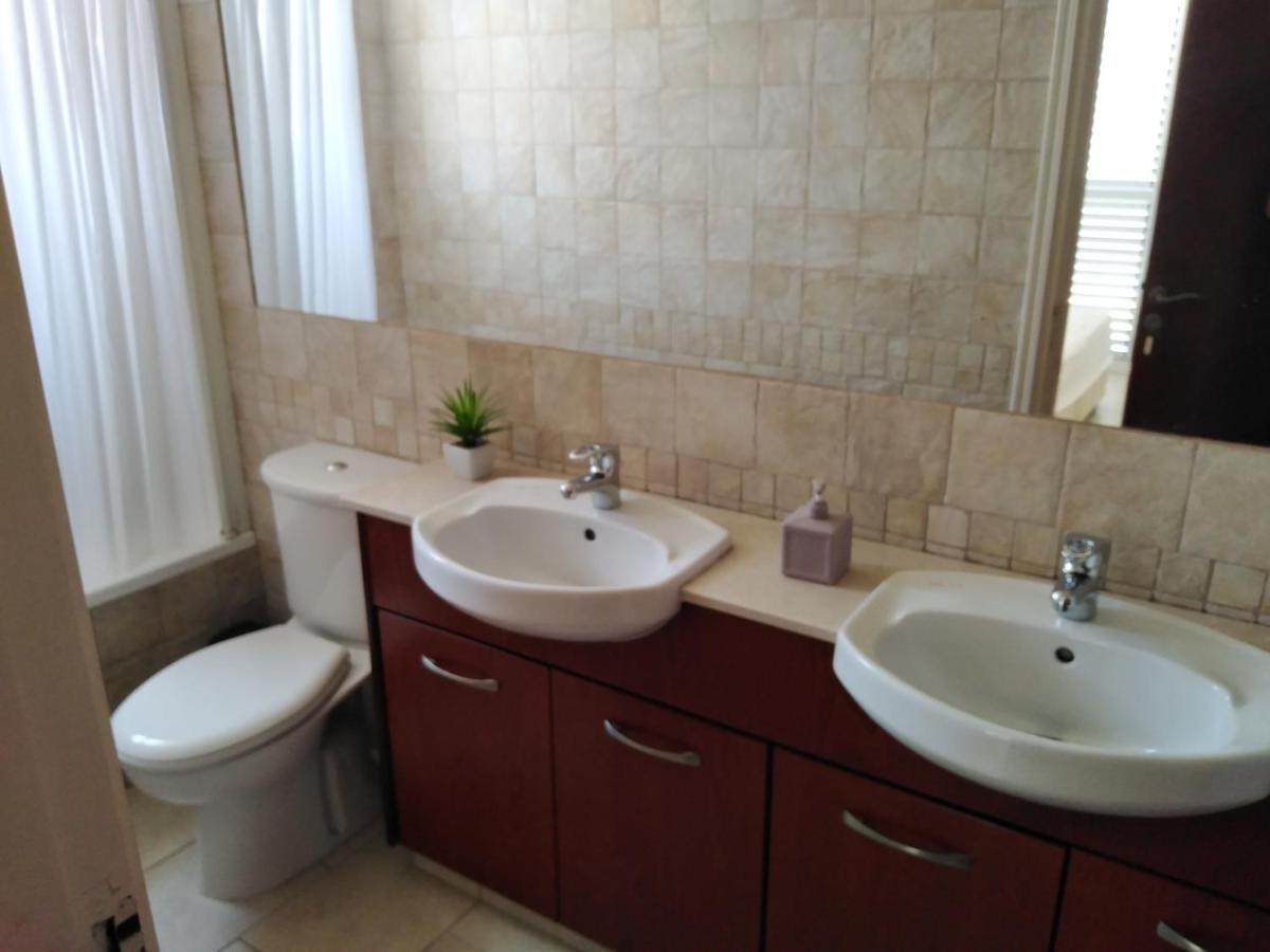 Kato Paphos Suites Kültér fotó
