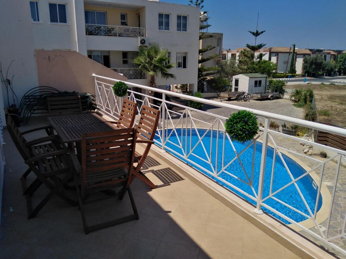 Kato Paphos Suites Kültér fotó