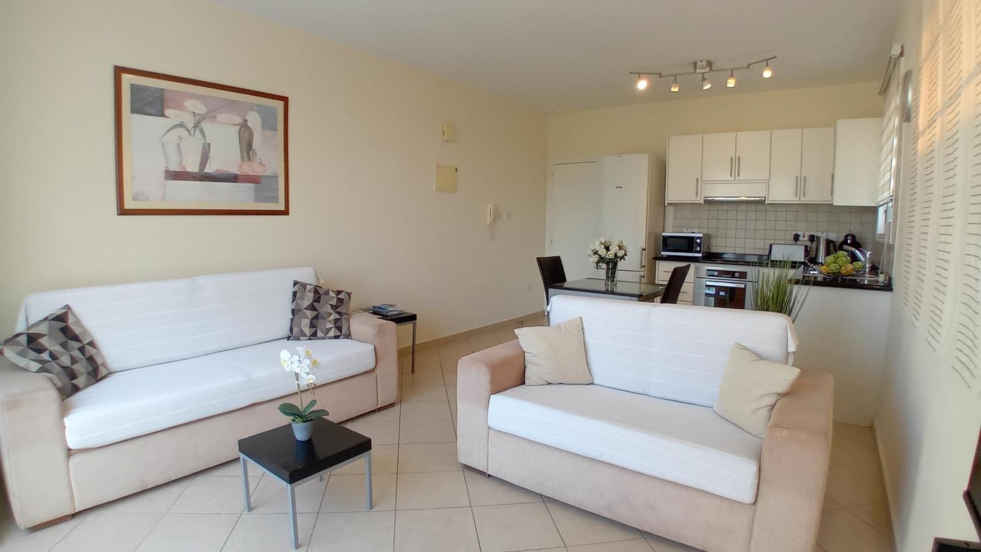 Kato Paphos Suites Kültér fotó