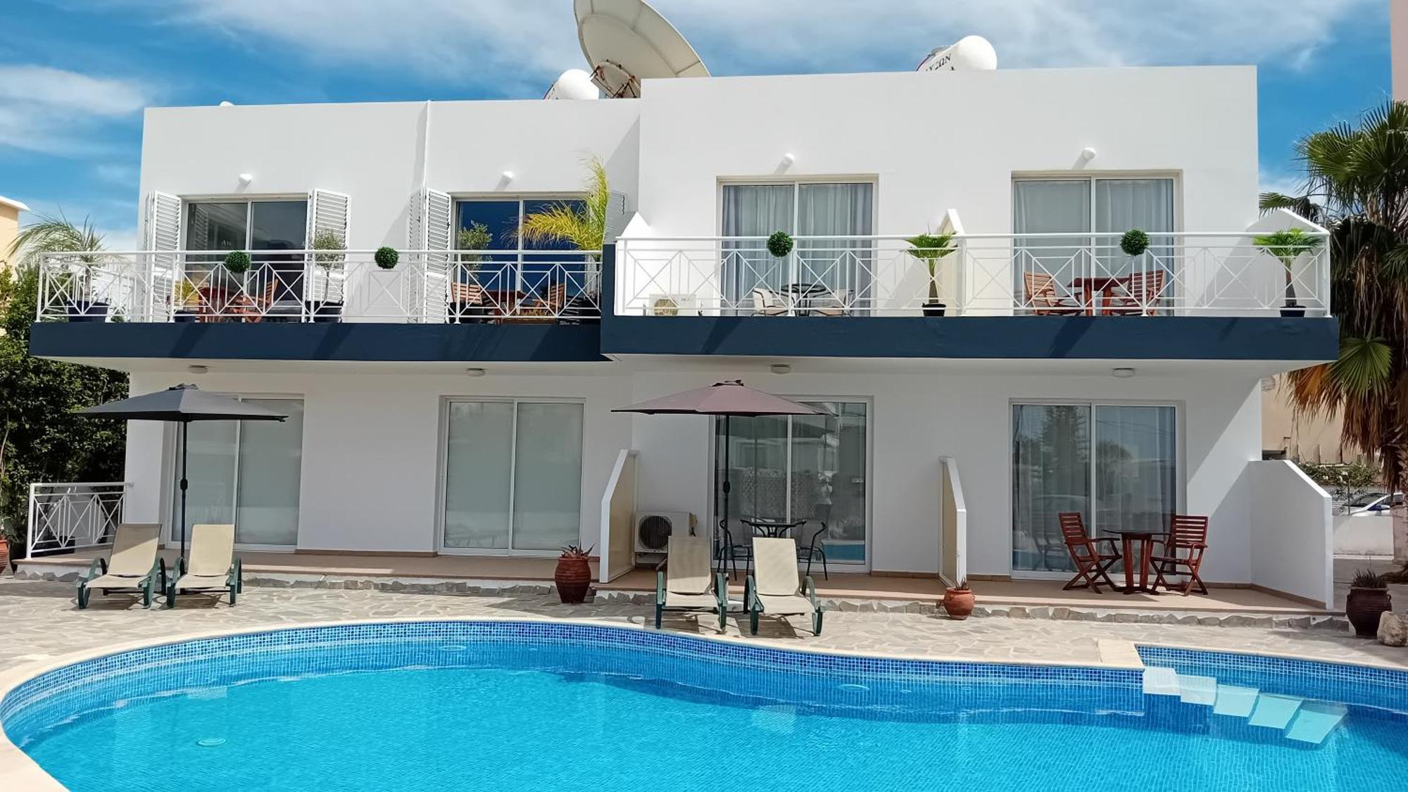 Kato Paphos Suites Kültér fotó